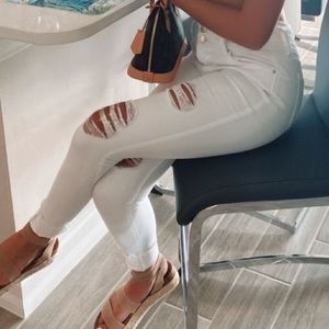 Refuge white ripped skinny jeans size:5 worn once!